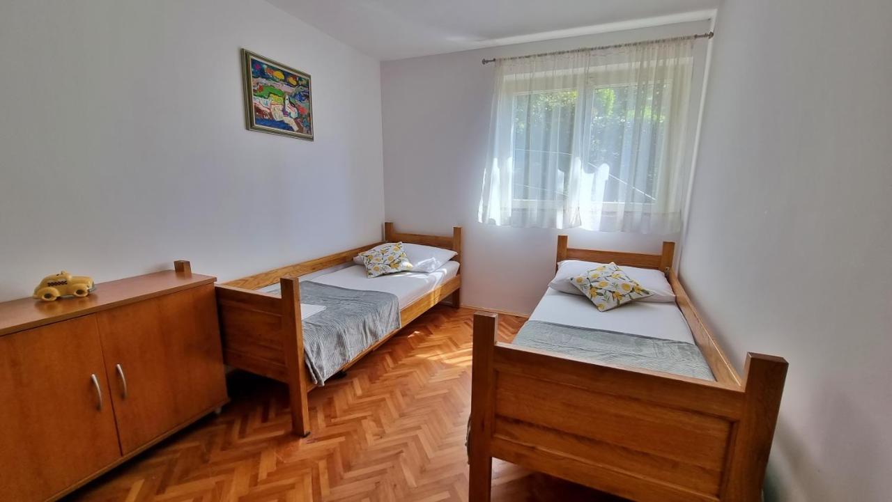 Apartment Tica أوميس المظهر الخارجي الصورة