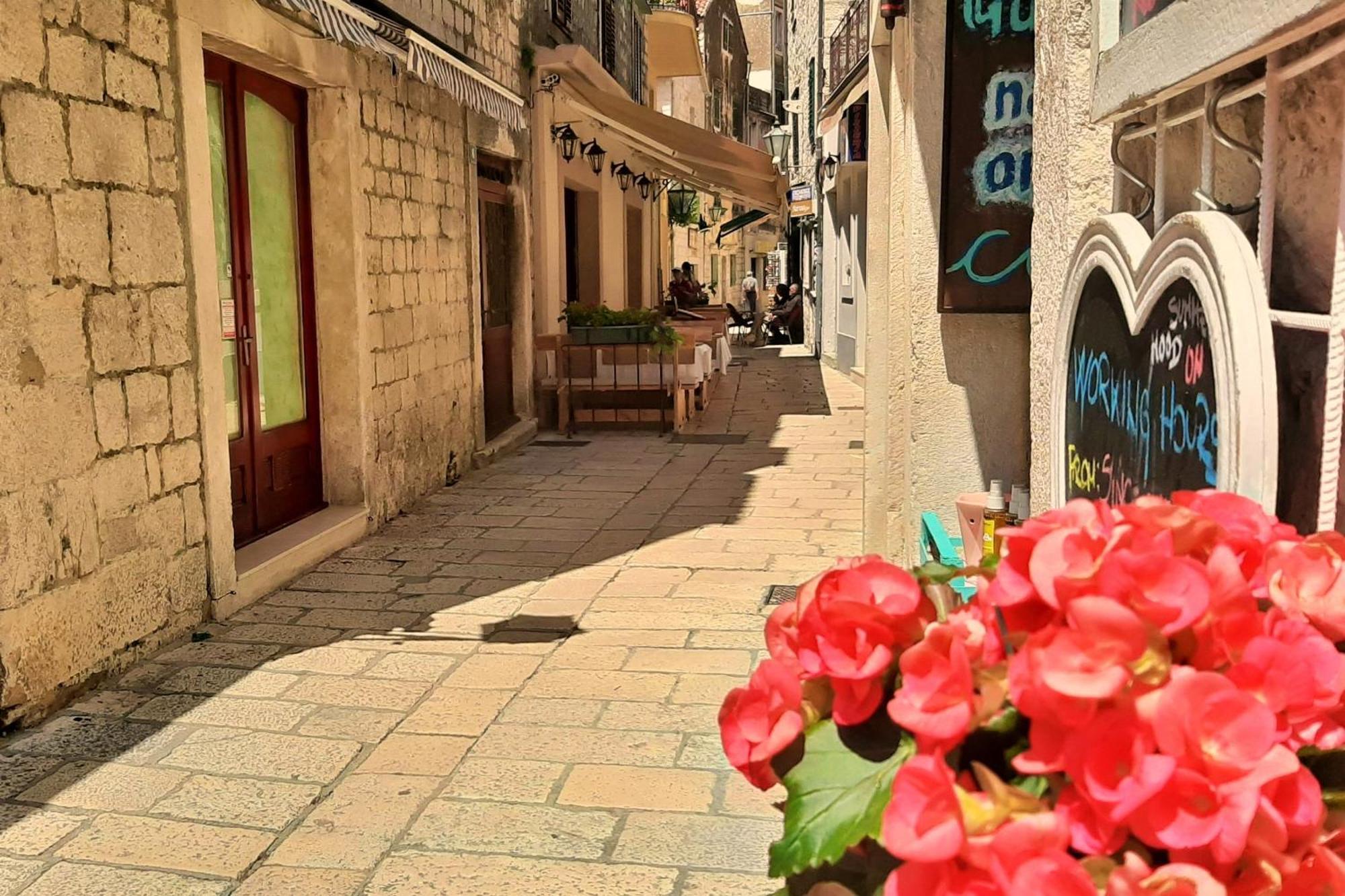 Apartment Tica أوميس المظهر الخارجي الصورة